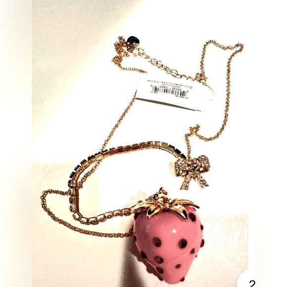 Betsey Johnson NWT Pink Strawberry Pendant Necklace - Picture 1 of 8